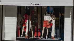 Escaparate de una tienda de Chanel.