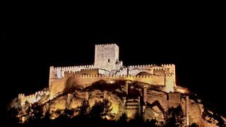 Un castillo de Castilla-La Mancha decora una de las salas de la cumbre de la OTAN en Madrid