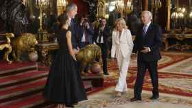Los reyes Felipe y Letizia reciben al presidente de Estados Unidos Joe Biden y su esposa Jill Biden.