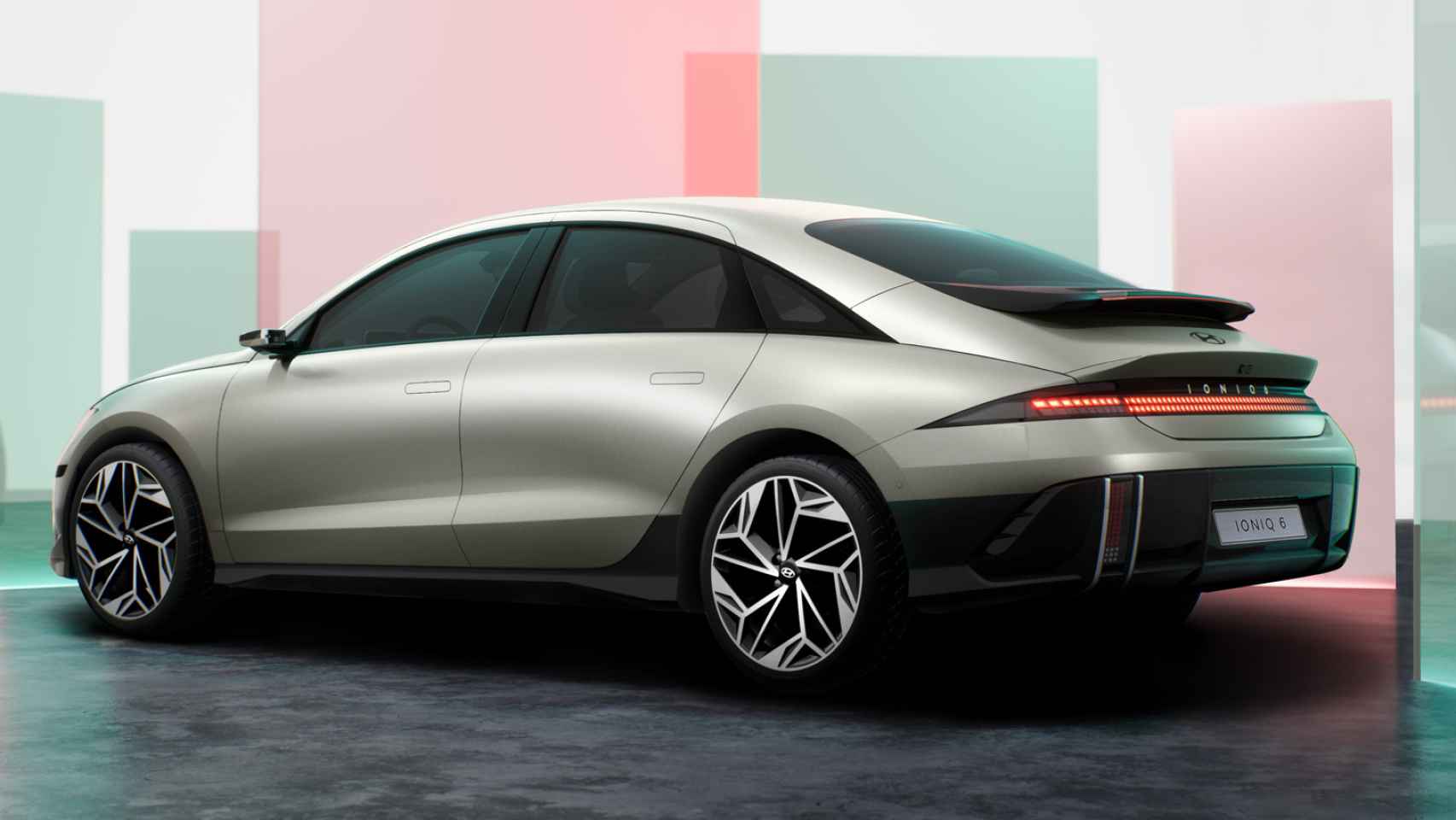Hyundai Ioniq 6: un nuevo coche eléctrico de diseño original y gran aerodinámica