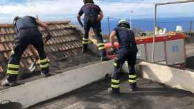 Imagen de archivo de los bomberos malagueños en La Palma.