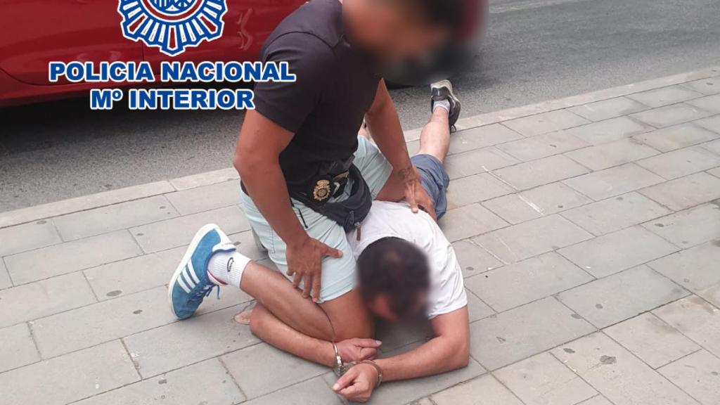 El hombre acusado de tentativa de homicidio fue detenido cuando intentaba huir a Elche.