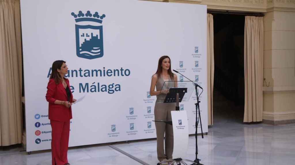 Susana Carillo y Elisa Pérez de Siles, este viernes en rueda de prensa.
