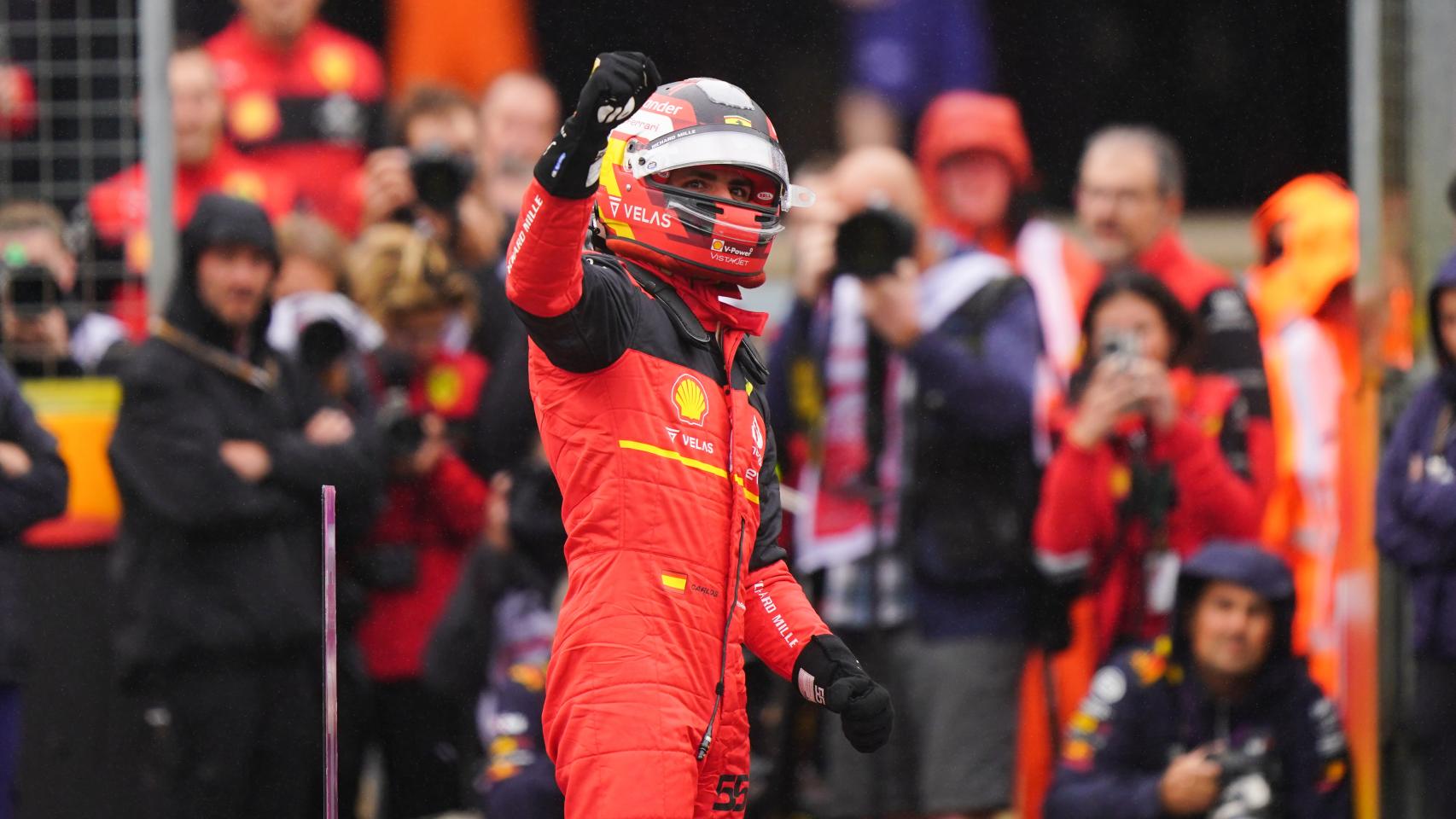 Carlos tras su primera pole en F1: "Hoy toca por fin, mañana podemos ganar"