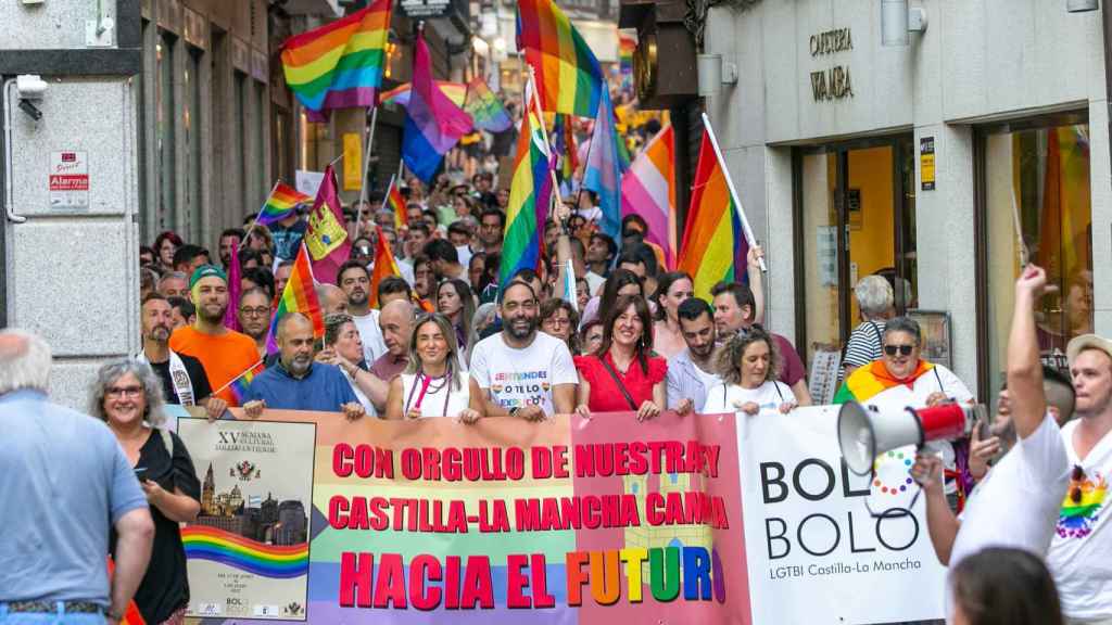Manifestación por los derechos LGTBI ‘Toledo entiende’.