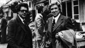 Teodulfo Lagunero (izquierda) junto a Santiago Carrillo, de incógnito, junto a la frontera francesa en febrero de 1976