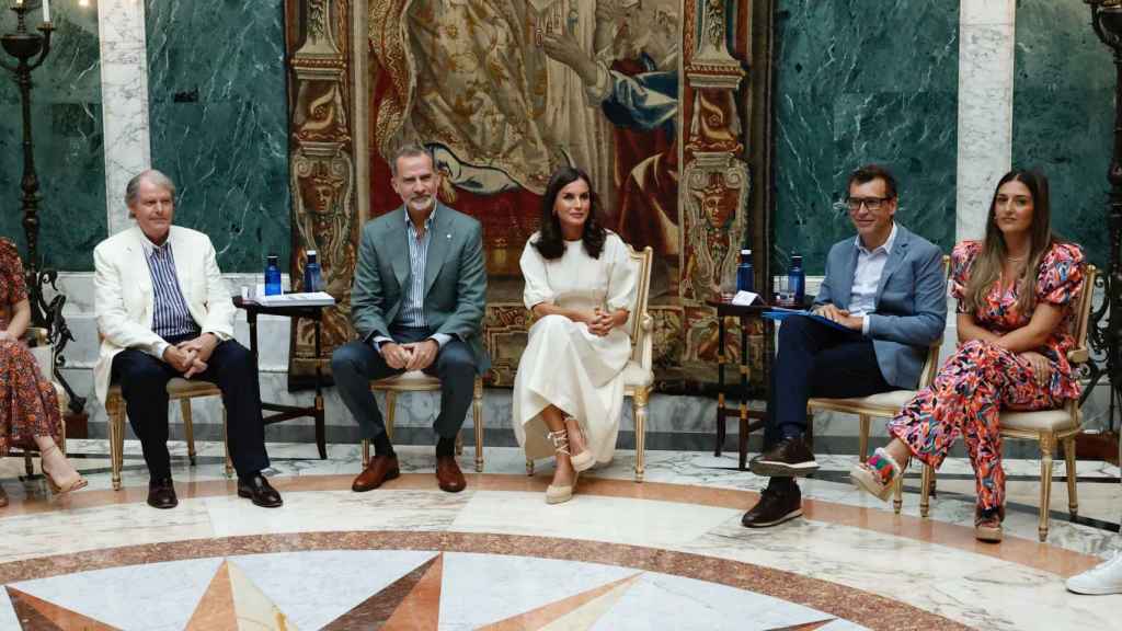 Los Reyes en el encuentro con los miembros del Consejo Asesor de la Fundación Princesa de Girona.