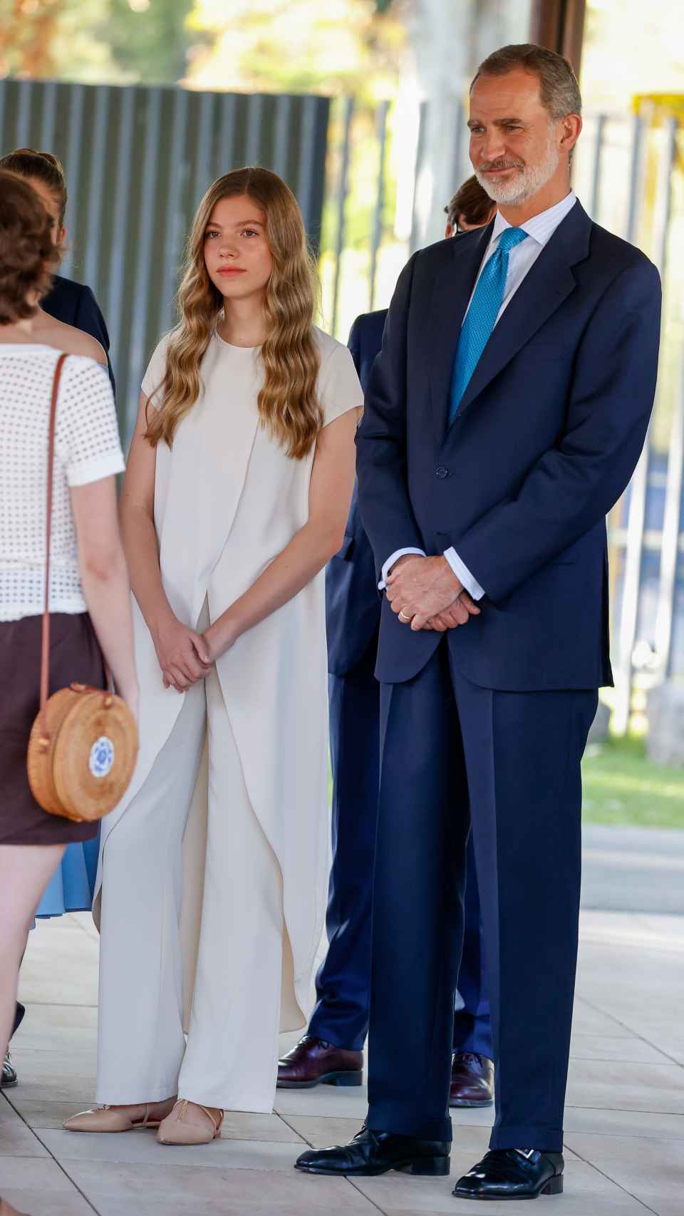 La infanta Sofía junto a su padre, Felipe VI, en los Premios  Fundación Princesa de Girona 2022.