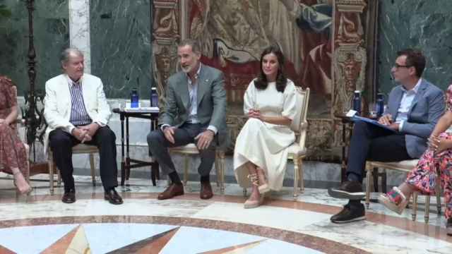 Los Reyes se reúnen con el Consejo Rector de la Fundación Princesa de Girona