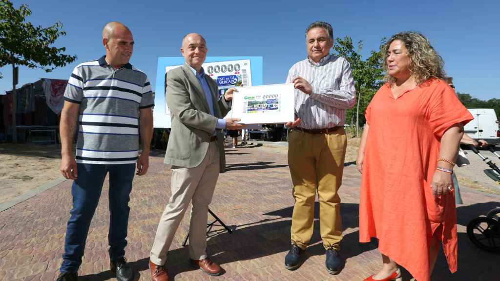 Presentación del cupón de la ONCE dedicado al mercadillo de Toledo. / Foto: Óscar Huertas.