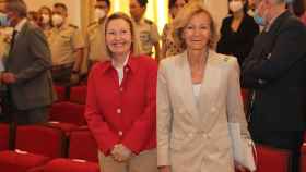 María Amparo Valcarce García, secretaria de Estado de Defensa y Elena Salgado, presidenta del Consejo Estratégico del Proyecto ‘Mujer e Ingeniería’.