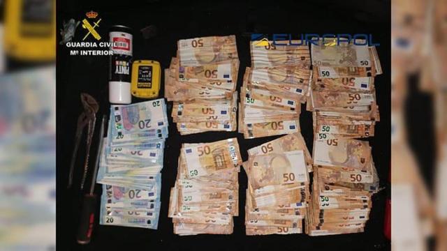 Dinero que había sido robado por la organización criminal