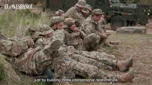 Tropas ucranianas entrenan con instructores británicos
