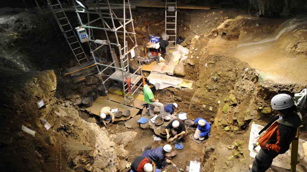 Las excavaciones de Portalón de Cueva Mayor