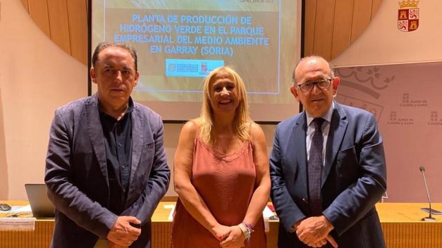 El director general de Infraestructuras y Sostenibilidad Ambiental y consejero delegado de Somacyl, José Manuel Jiménez, en la presentación de la planta de producción de hidrógeno verde