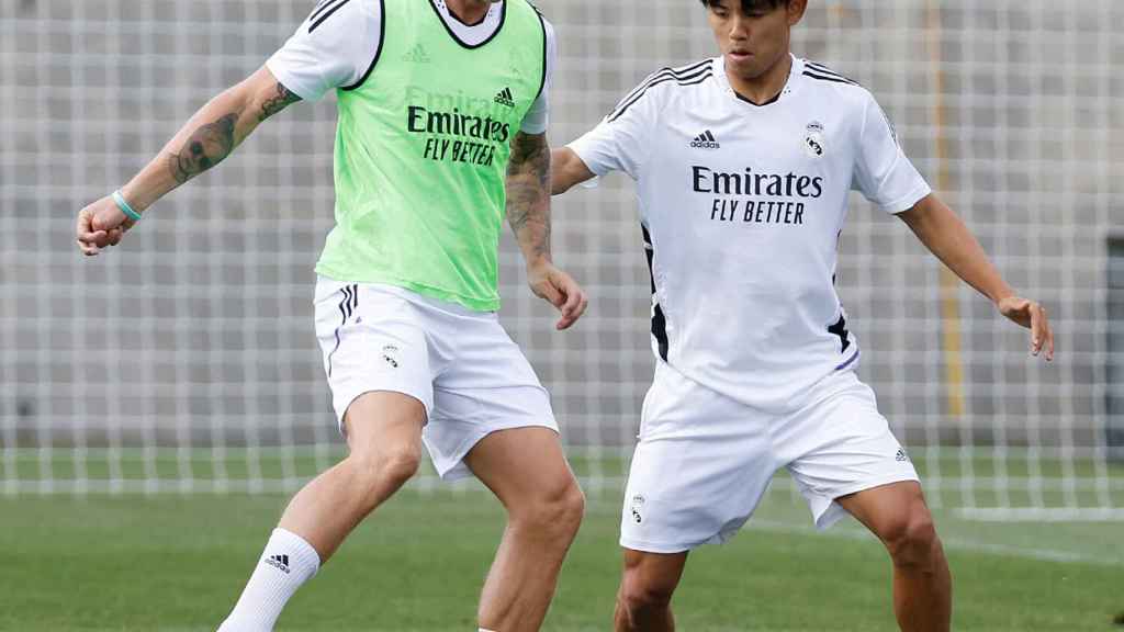 Takefusa Kubo, en un entrenamiento del Real Madrid