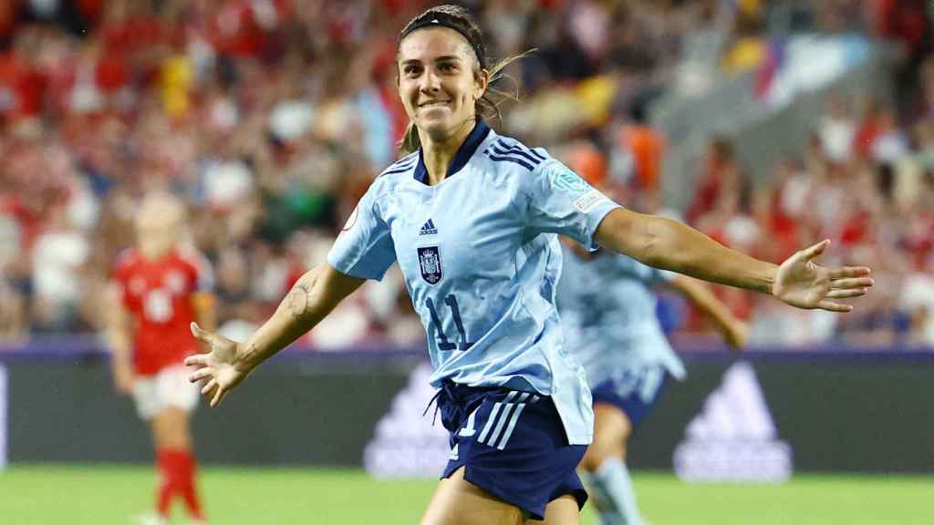 Marta Cardona celebra su gol con la selección española de fútbol femenino en la Eurocopa 2022