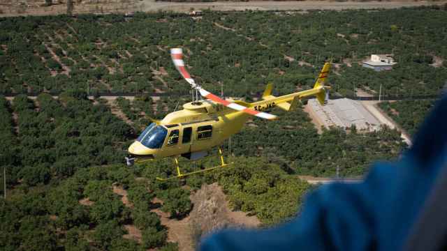 El helicóptero de Endesa, en La Axarquía.