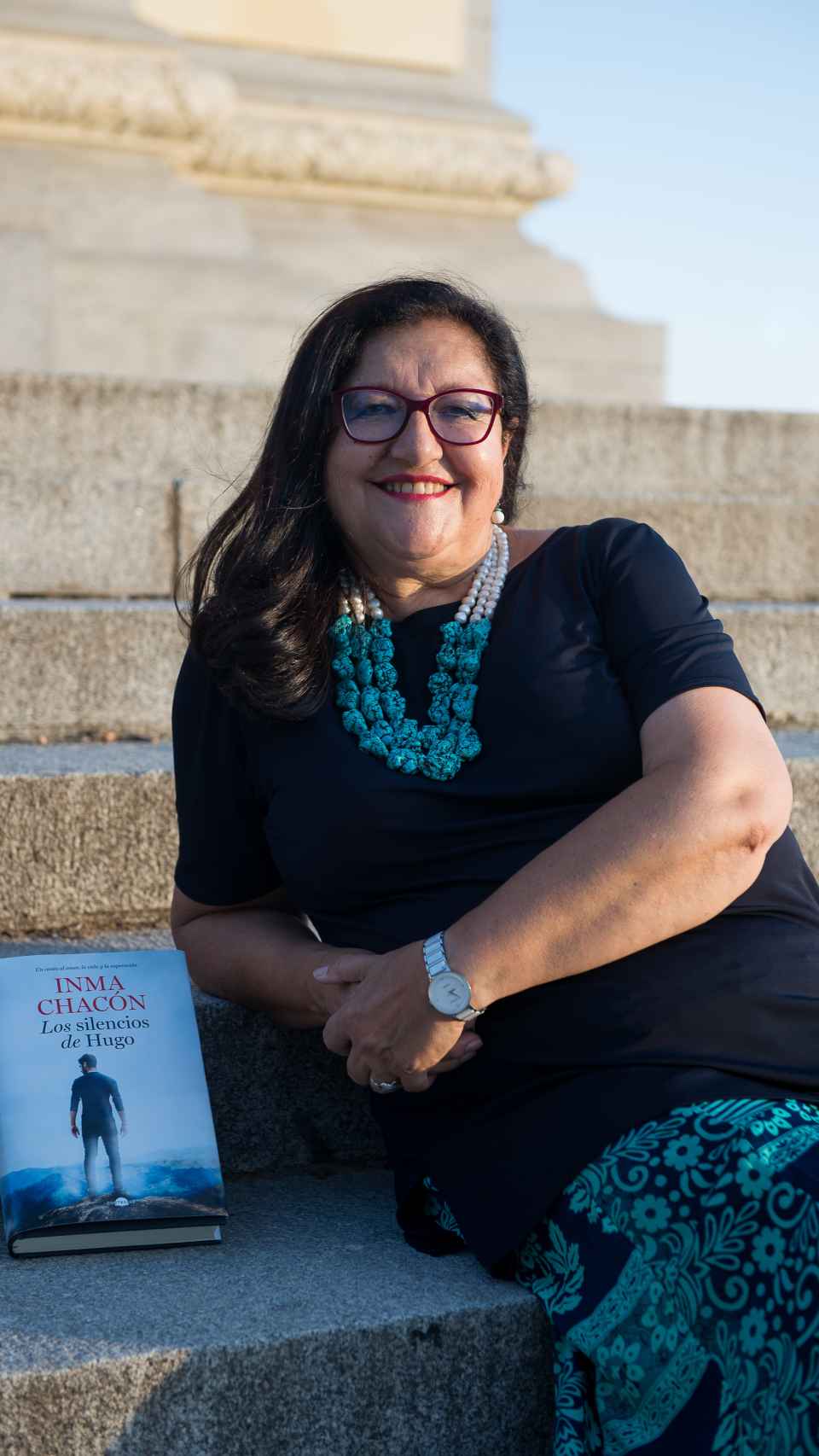 Inma Chacón con su libro 'Los silencios de Hugo'