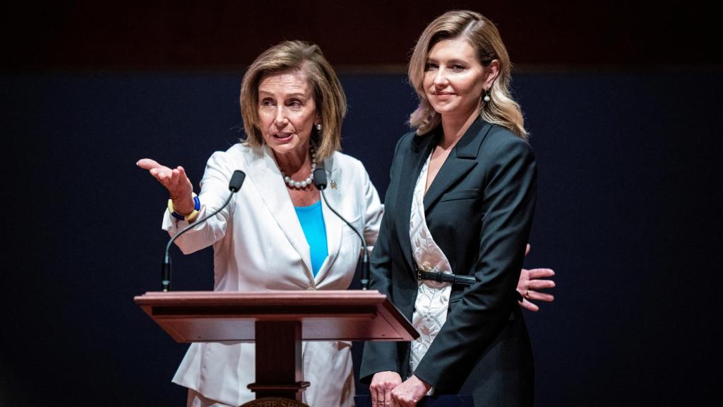 La primera dama de Ucrania, Olena Zelenska , se reúne con miembros del Congreso de los Estados Unidos en el Capitolio de Washington.