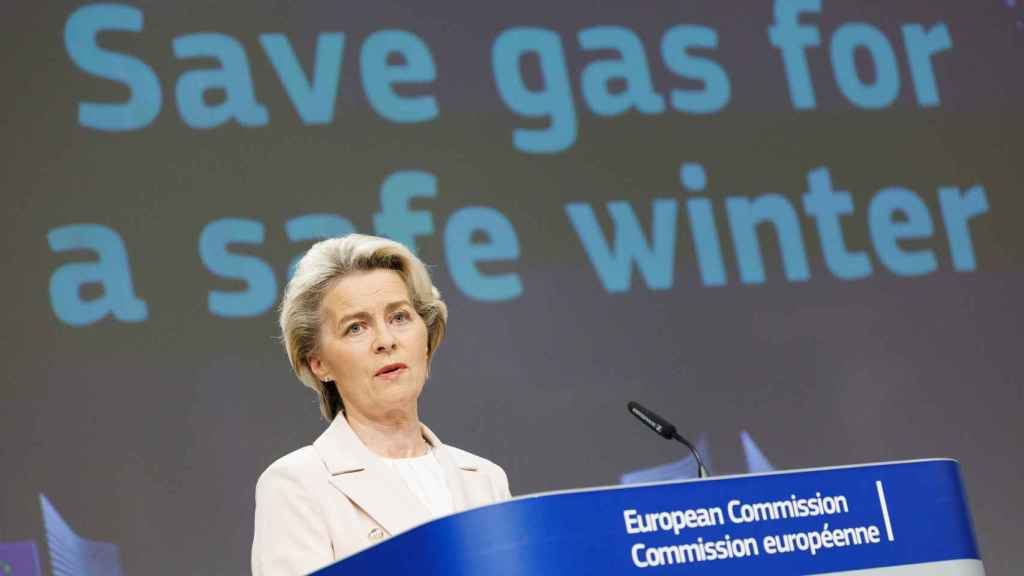 La presidenta de la Comisión, Ursula von der Leyen, durante la rueda de prensa de presentación del plan del gas