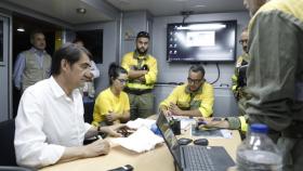 El consejero de medio ambiente Juan Carlos Suarez Quiñones visita el centro de mando operacional del incendio de Monsagro y Batuecas