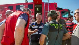 El presidente de Castilla-La Mancha, Emiliano García-Page, ha visitado este miércoles el puesto avanzado de mando del incendio de Valdepeñas de la Sierra (Guadalajara)