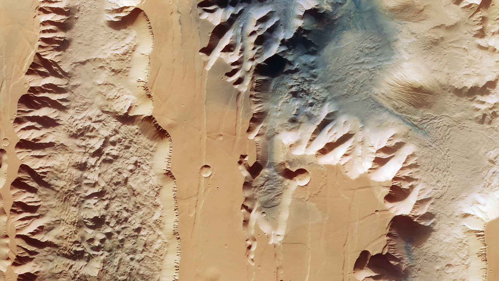 Algunos de los 'chasmas' del Valle Marineris de Marte.