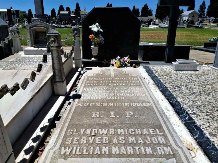 Tumba del mayor William Martin, en realidad Glynwr Michael, en el cementerio de Huelva.