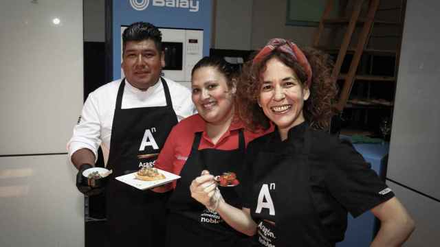 Presentación del recetario digital con chefs de Latinoamérica.