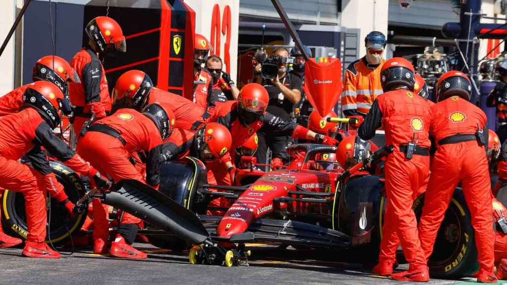 'Pit-stop' de Carlos Sainz con Ferrari