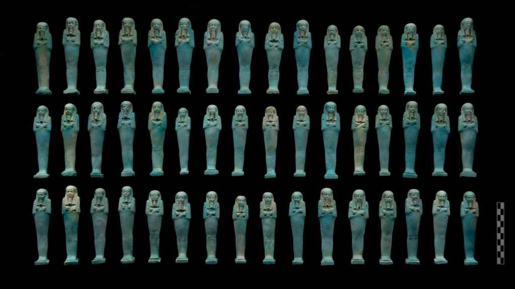 Los ushebtis recuperados en la tumba del noble egipcio.