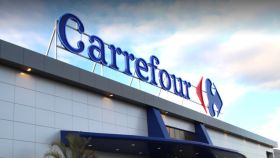 Fachada del supermercado Carrefour.