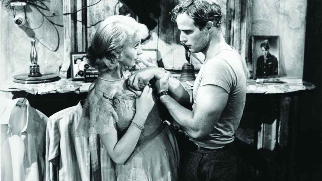Vivien Leigh y Marlon Brando en la versión cinematográfica de 'Un tranvía llamado deseo', dirigida por Elia Kazan