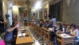 Celebración del pleno municipal en el Ayuntamiento de Cuenca