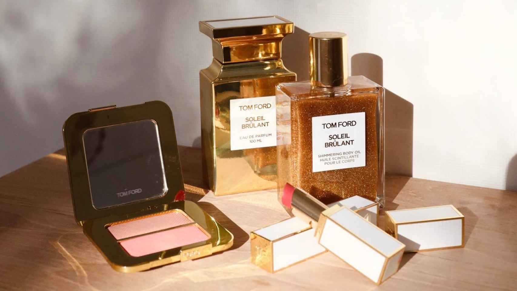 Tom Ford ha lanzado una colección de cosmética para brillar en verano.