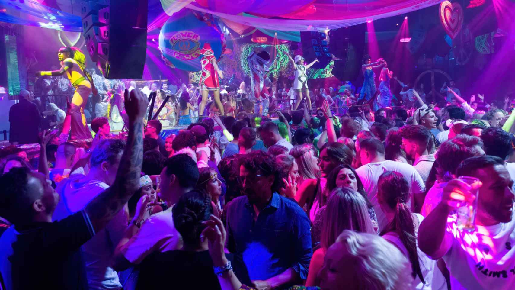 Una fiesta en la discoteca Pacha de Ibiza