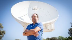 Xavier Dupac posa en las instalaciones del Centro Europeo de Astronomía Espacial (ESAC), la delegación de la Agencia Espacial Europea (ESA) en Madrid.