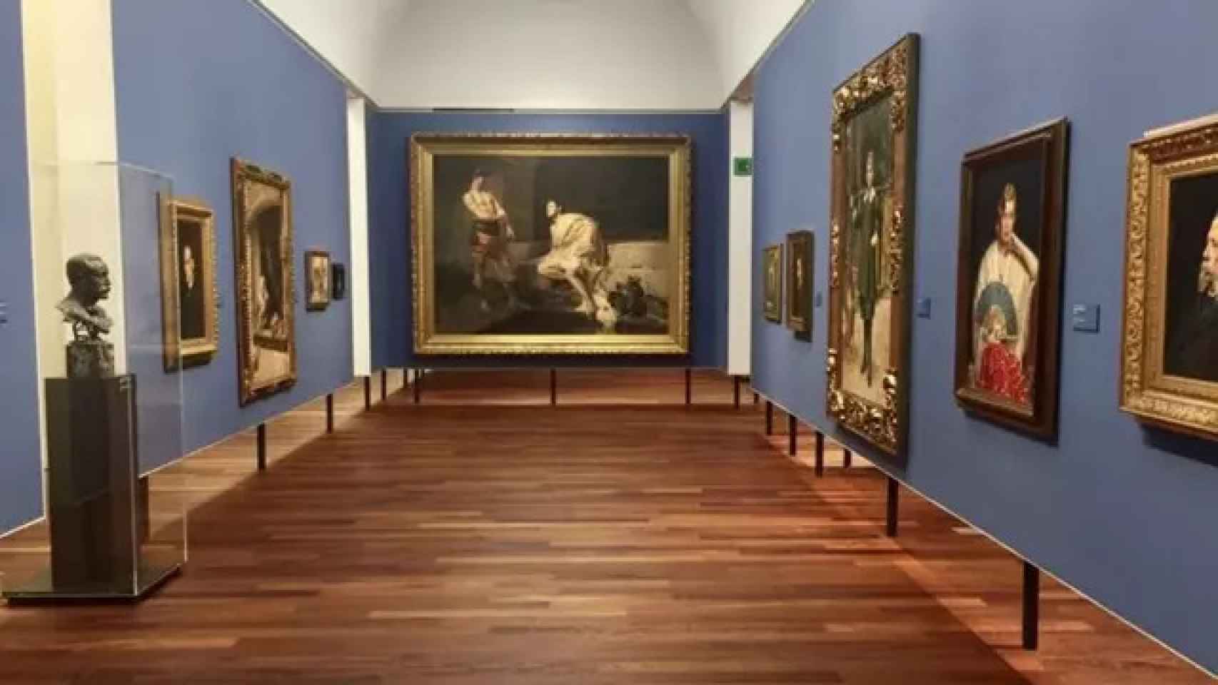 Obras de arte en una de las salas del Museo de Málaga, en el Palacio de la Aduana.