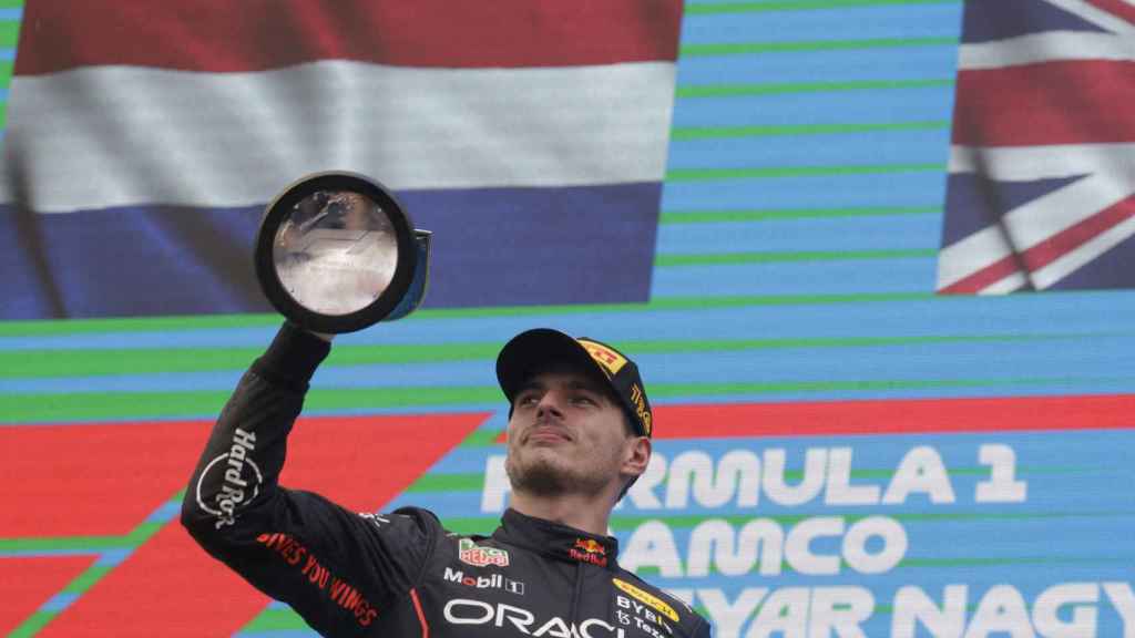Max Verstappen celebra su victoria en el Gran Premio de Hungría de Fórmula 1