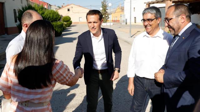 Conrado Íscar en la inauguración del Centro Cultural de Villamarciel