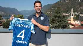Cesc Fábregas presentado como nuevo jugador del Como