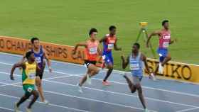Usain Bolt tiene heredero: Tebogo vuela en los 100m y se permite mirar a sus rivales