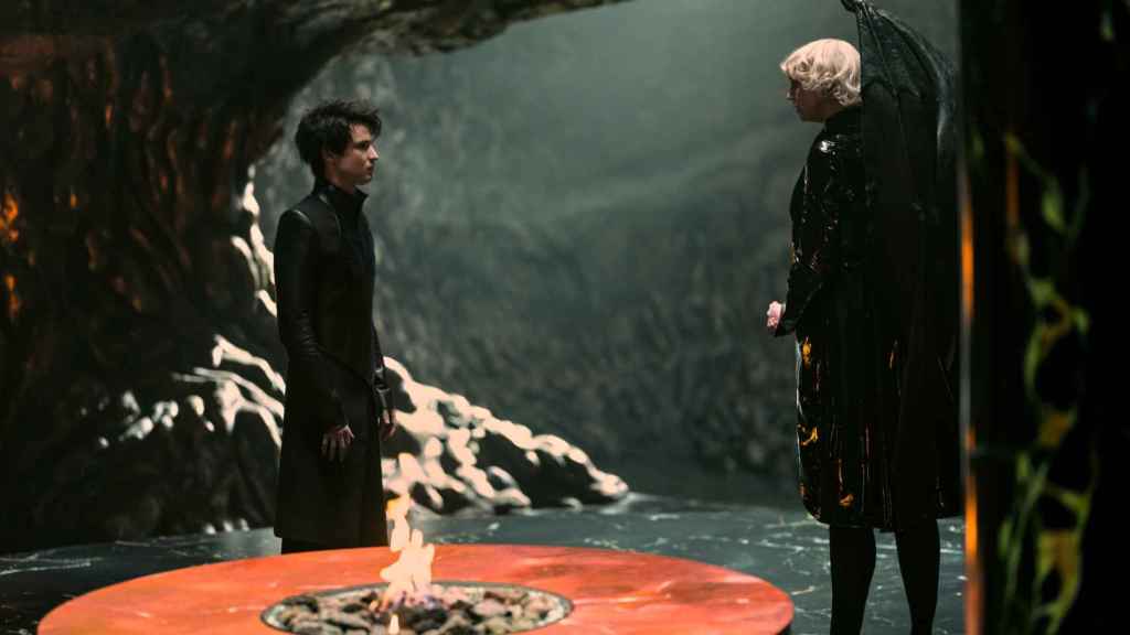 El encuentro entre Morfeo y Lucifer en 'Sandman'.