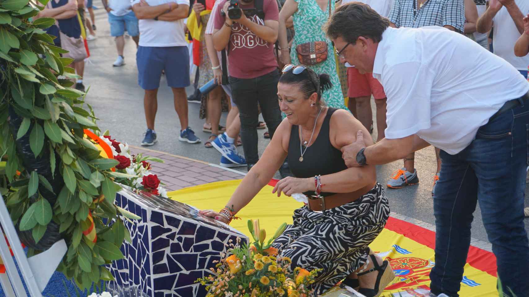 La madre de Silvia, Toñi Santiago, en el homenaje este pasado jueves.