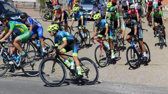 Cadetes de la Escuela de Ciclismo Salmantina