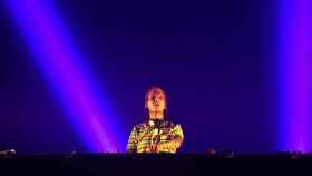 El DJ Avicii durante una sesión de música electrónica.