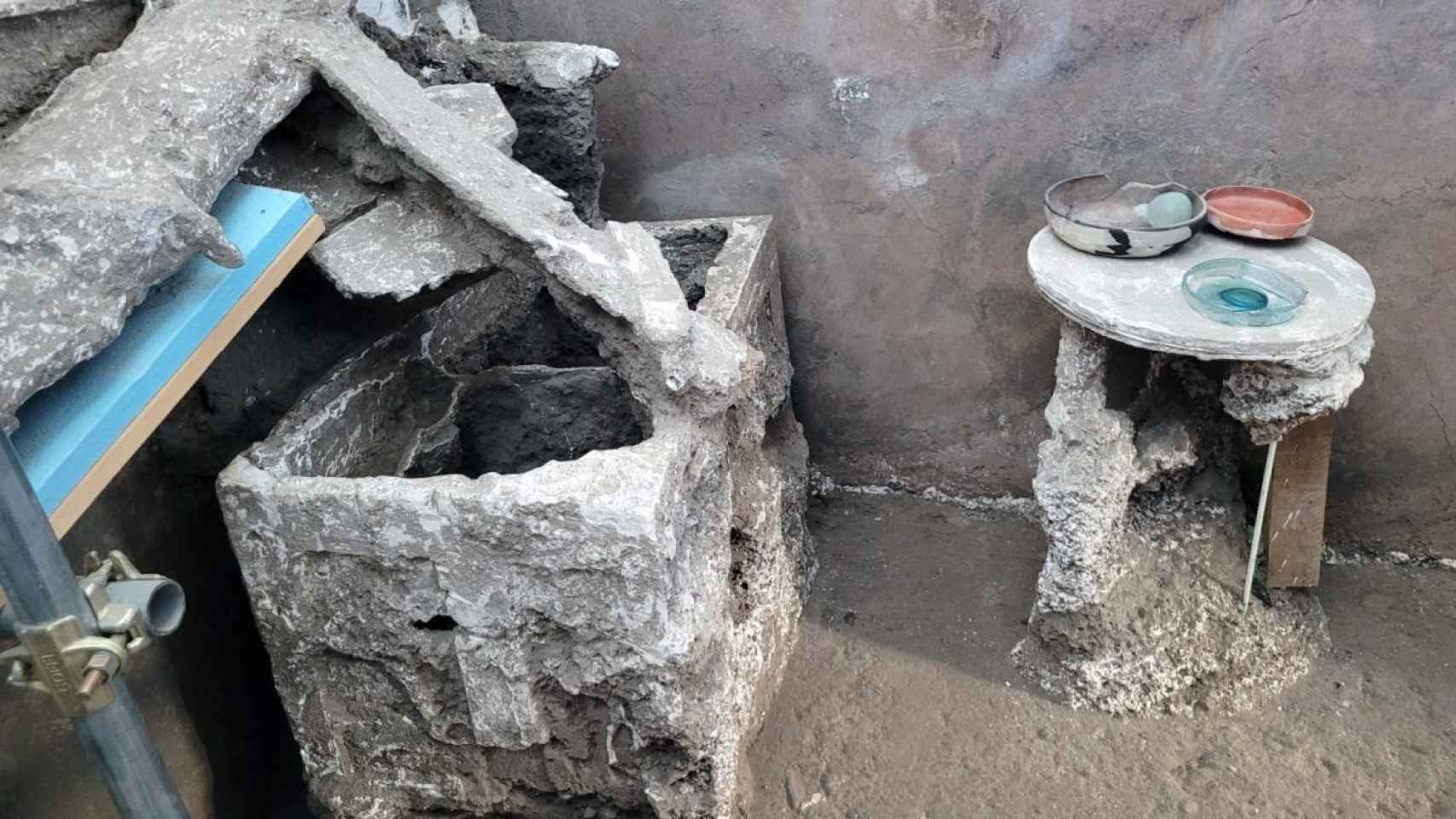 Espectacular hallazgo en Pompeya: varias estancias humildes con sus muebles llenos de objetos thumbnail