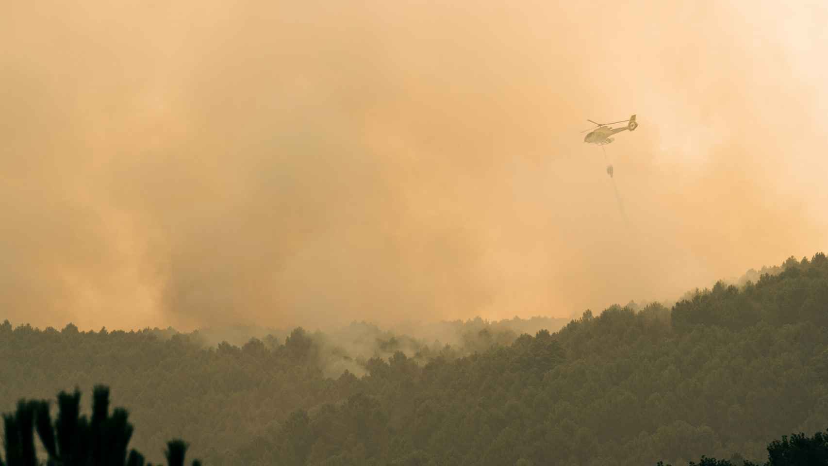 El incendio de A Coruña arrasa 2.200 hectáreas y el de Ávila calcina más de 500 thumbnail