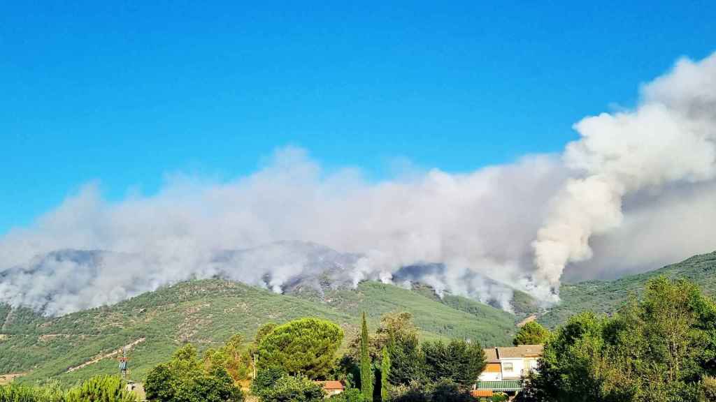 Incendio en Santa Cruz del Valle (Ávila)